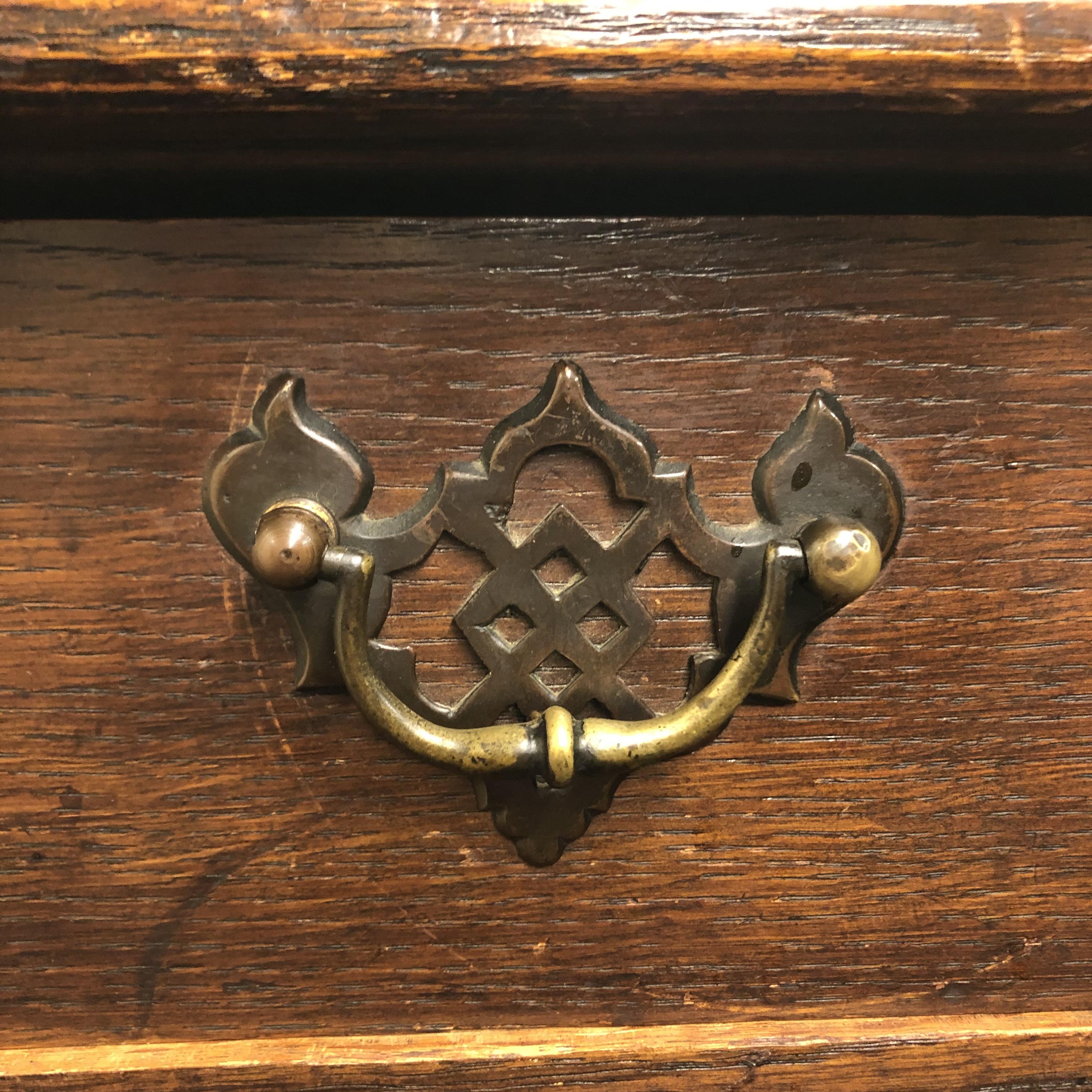 18TH CENTURY STYLE OAK SIDE TABLE/LOW BOY ON CABRIOLE LEGS - Image 6 of 6