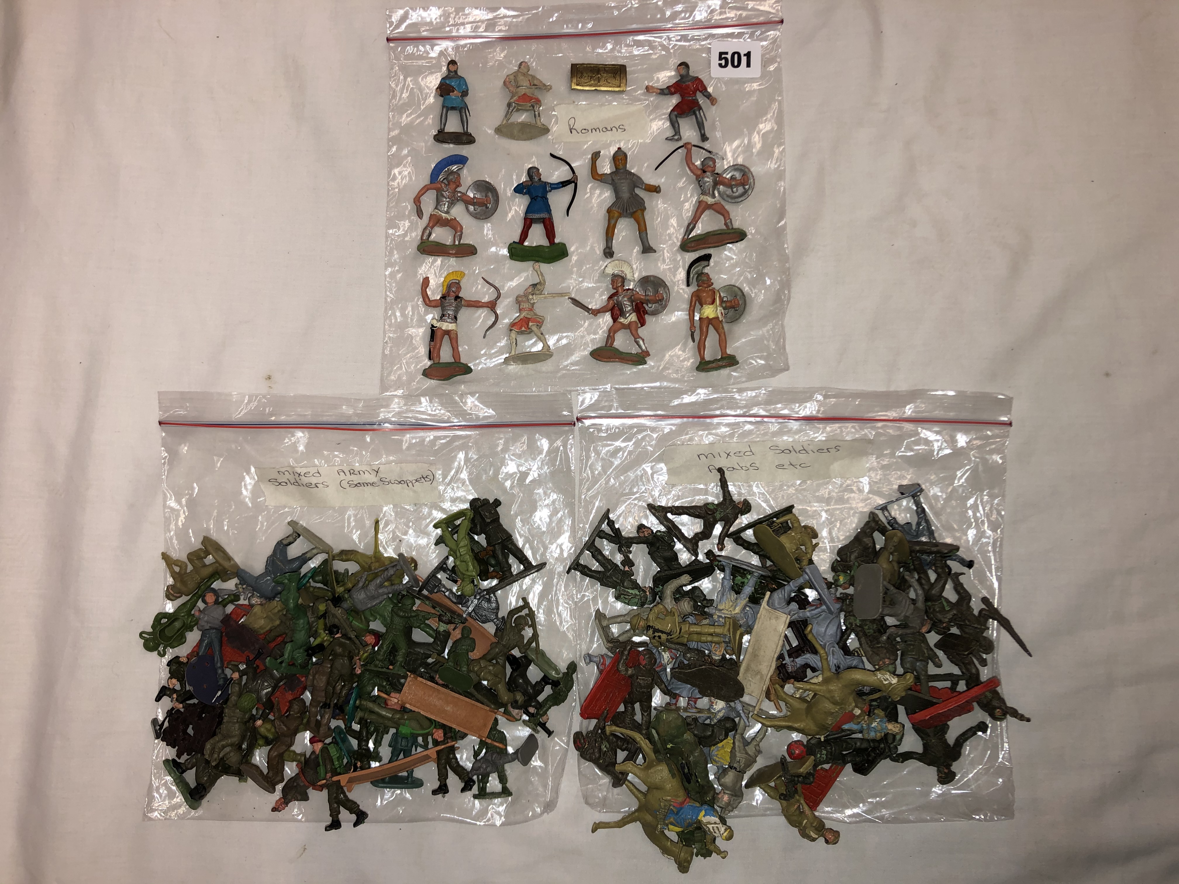 TWO BAGS OF MIXED PLASTIC TOY SOLDIERS VARIOUS AND BAG OF ROMAN CENTURIONS