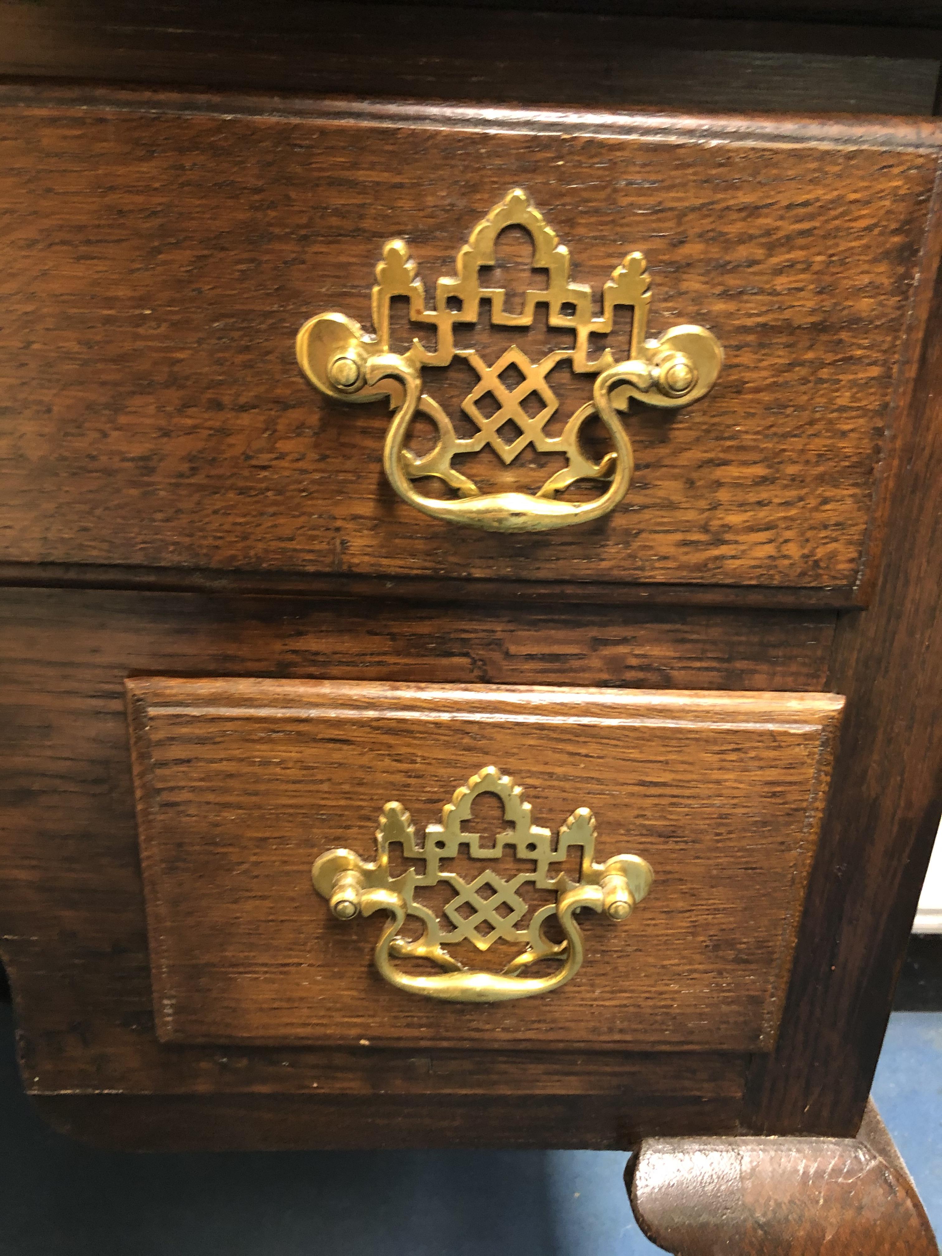 18TH CENTURY STYLE OAK SIDE TABLE/LOW BOY ON CABRIOLE LEGS - Image 3 of 6