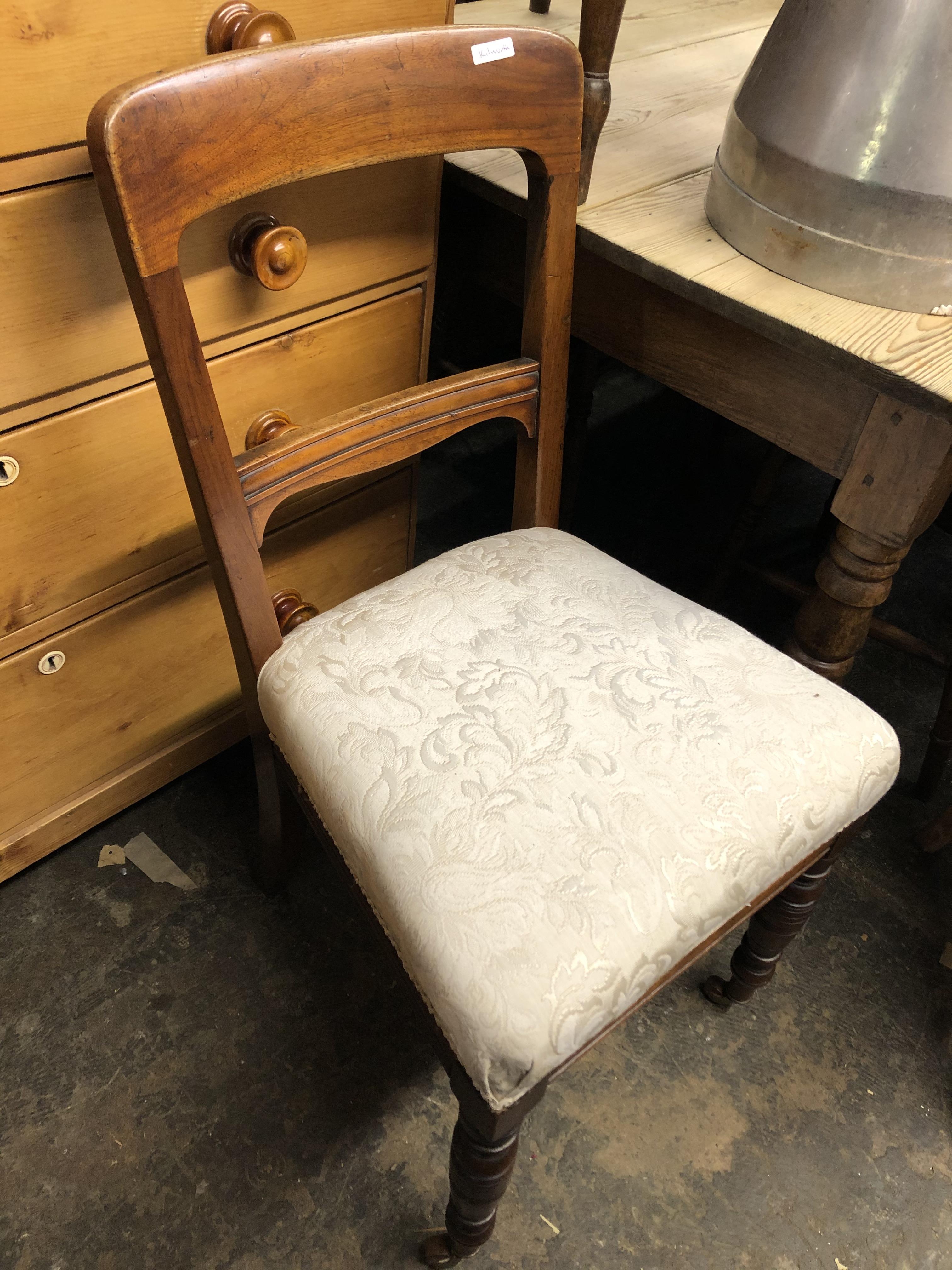 VICTORIAN BROCADE UPHOLSTERED DRESSING STOOL AND VICTORIAN CHAIR - Bild 3 aus 3