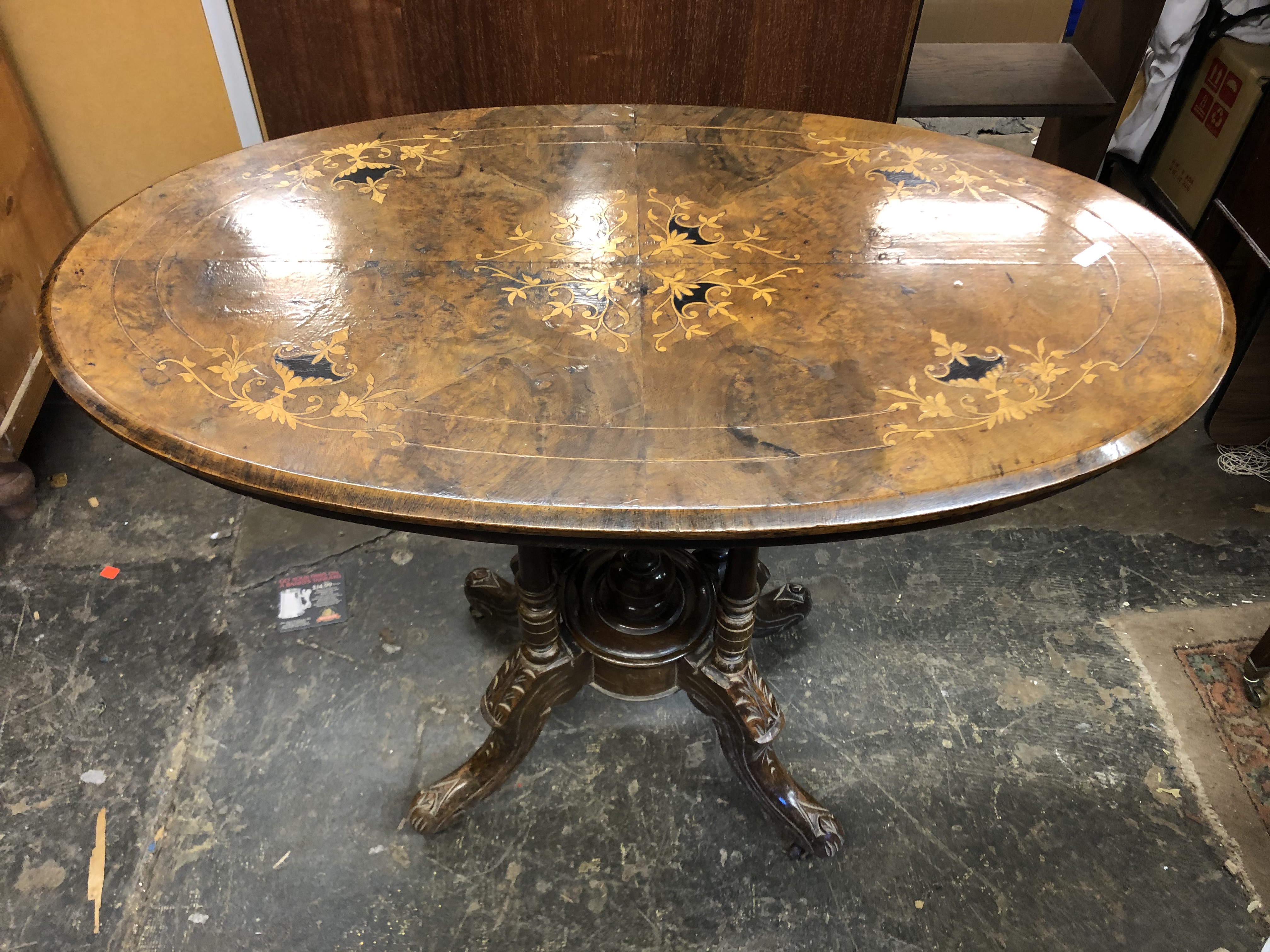 VICTORIAN WALNUT OVAL TOPPED MARQUETRY INLAID CENTRE TABLE - Bild 2 aus 4