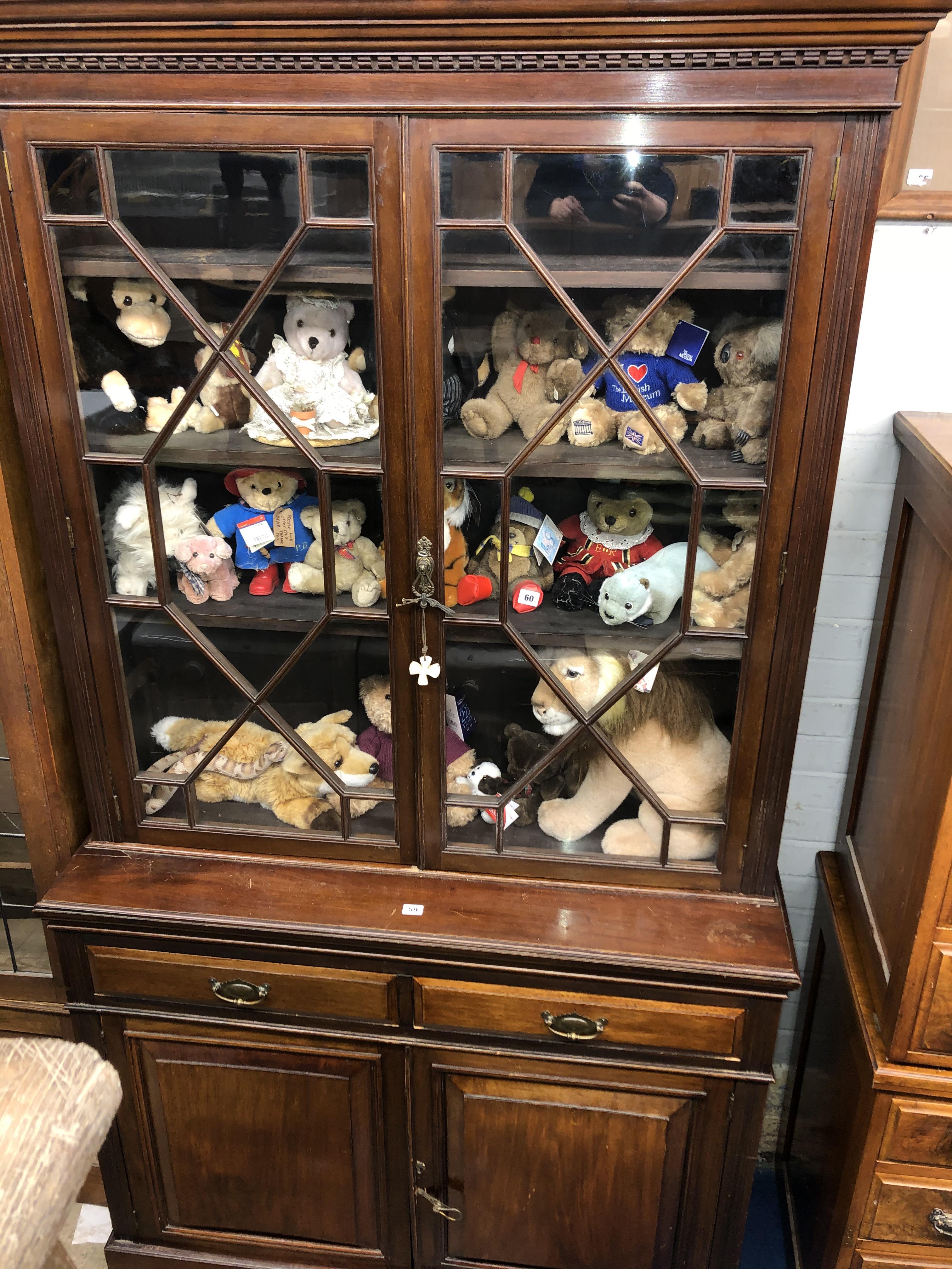 EDWARDIAN MAHOGANY ASTRAGAL GLAZED BOOK CASE CUPBOARD - Bild 2 aus 2