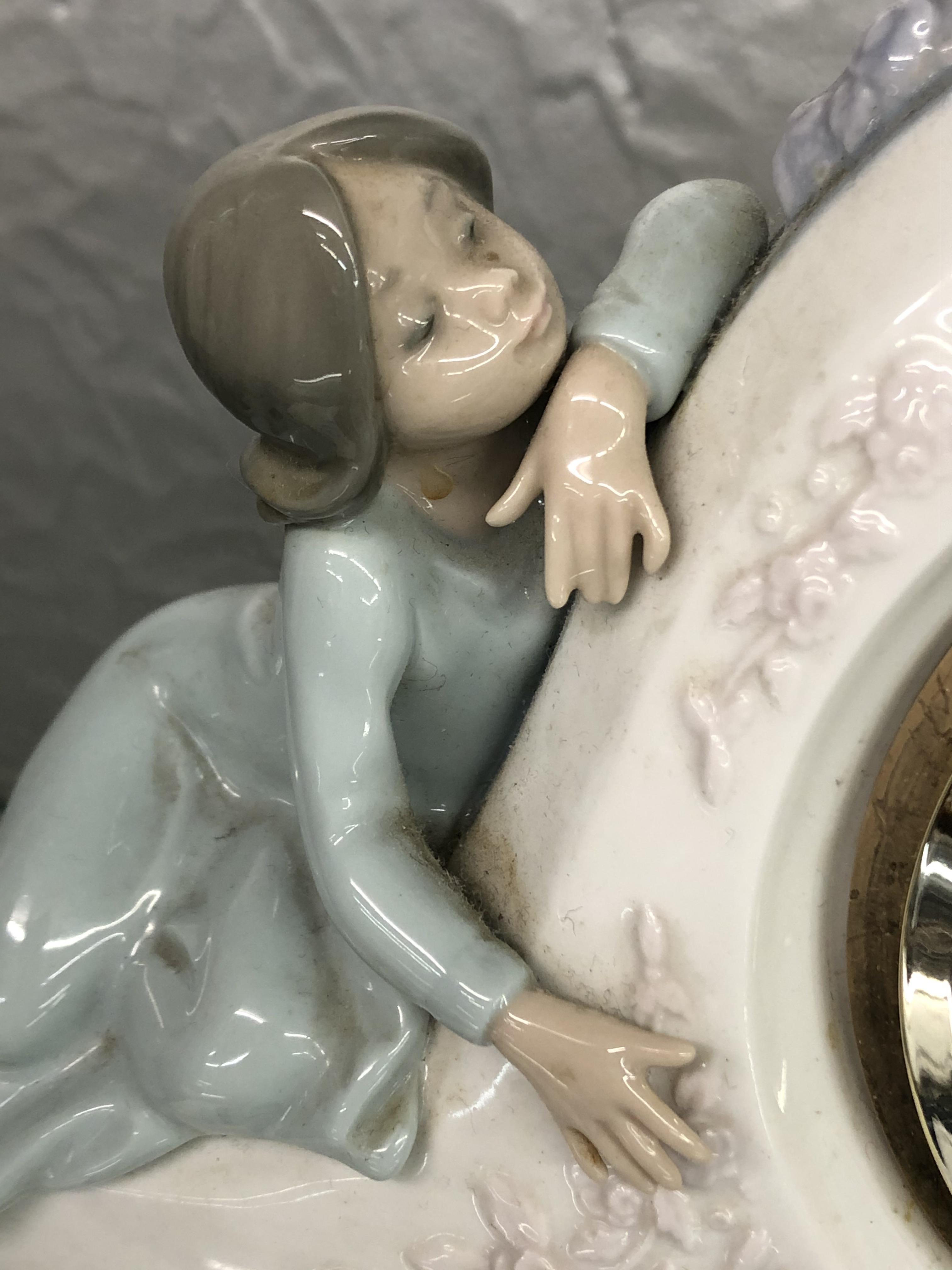 LLADRO QUARTZ FIGURAL MANTEL CLOCK - Image 6 of 7