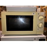 SMALL MICROWAVE OVEN