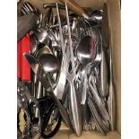 BOX OF CUTLERY AND THOMAS ROSENTHAL CHEF'S KNIVES