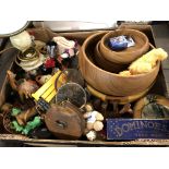 BOX OF MISCELLANEOUS BOWLS, ORNAMENTS,