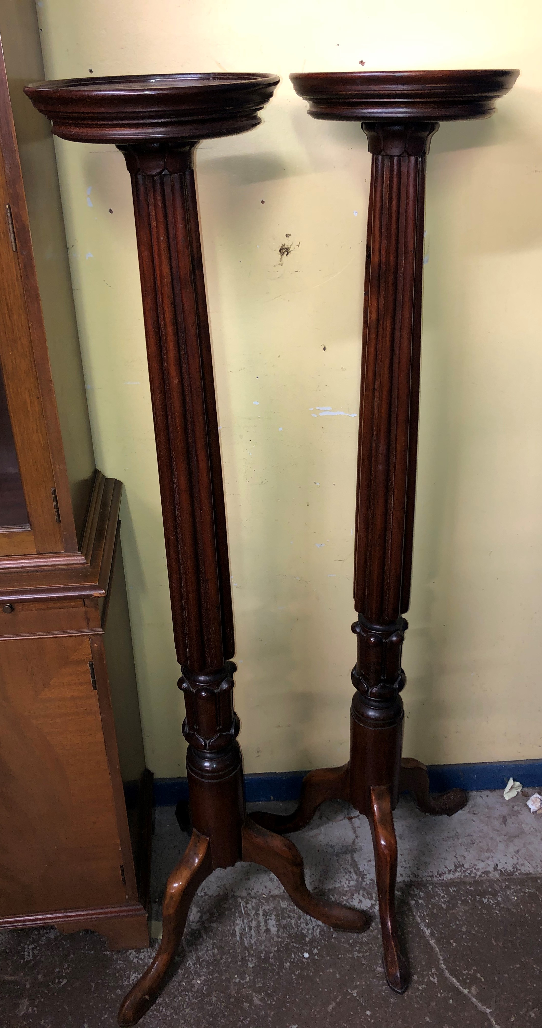 PAIR OF 19TH CENTURY FLUTED TRIPOD TORCHERE STANDS