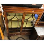 EDWARDIAN MAHOGANY BOXWOOD INLAID AND STRUNG ASTRAGAL GLAZED CABINET ON CABRIOLE LEGS