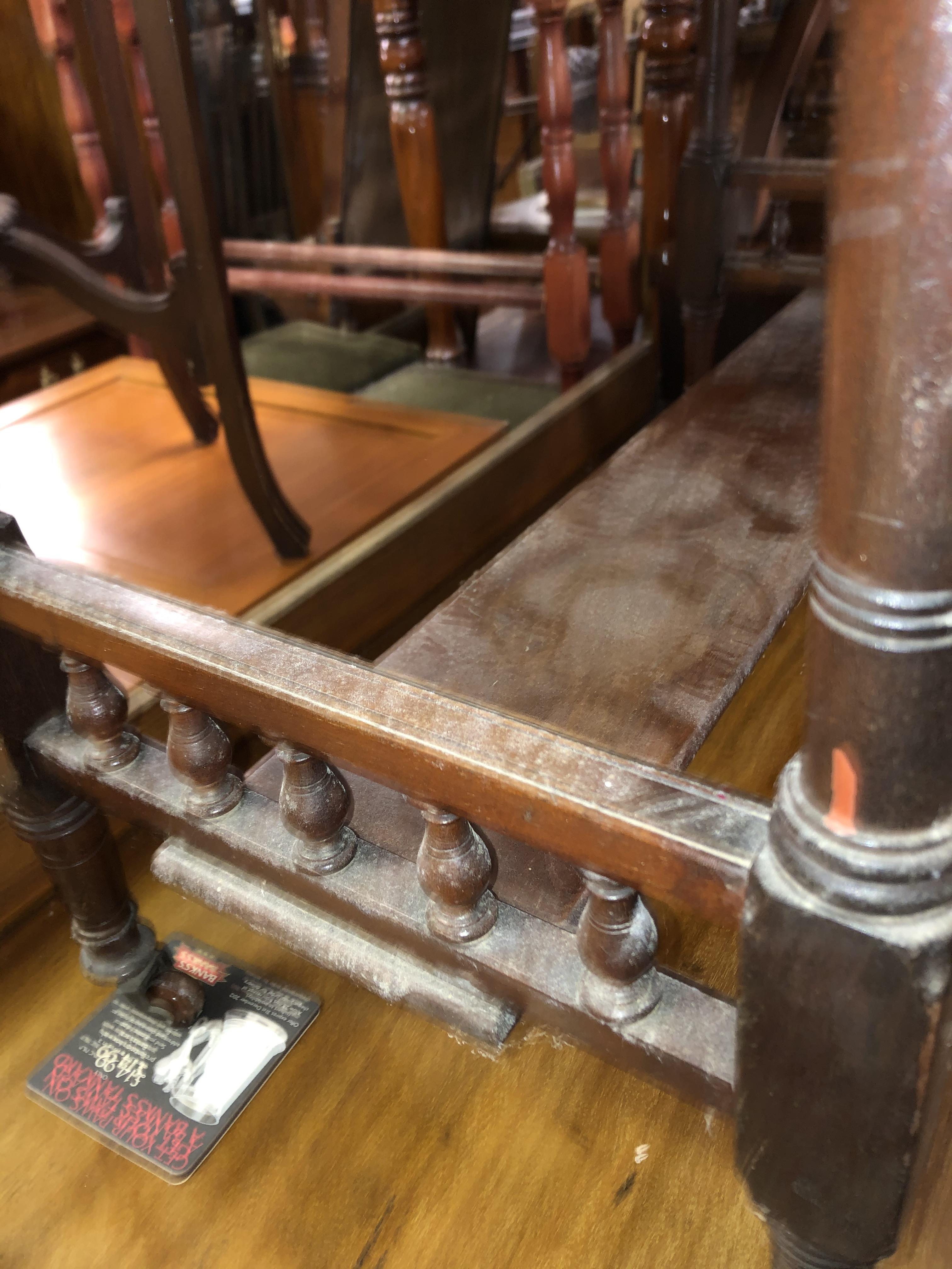VICTORIAN MAHOGANY OBLONG TABLE ON RING TURNED LEGS WITH BALUSTRADE CROSS STRETCHER - Image 3 of 3