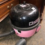 PINK HETTY TUB VACUUM CLEANER