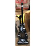 RUSSELL HOBBS CYCLONIC VACUUM CLEANER