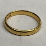 22CT GOLD WEDDING BAND SIZE O, 3.