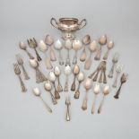 Group of American Silver, 19th/20th century, sugar basin height 4.9 in — 12.5 cm (35 Pieces)