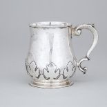 English Silver Baluster Mug, Goldsmiths & Silversmiths Co., London, 1919, height 3.7 in — 9.3 cm