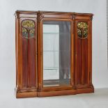 Louis Majorelle French Art Nouveau Ormolu Mounted Walnut and Rosewood Vitrine Cabinet, 19th/early 20