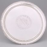 George III Silver Circular Salver, Daniel Smith & Robert Sharp, London, 1788, diameter 8.3 in — 21 c