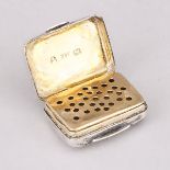 William IV Silver Vinaigrette, John Lilly, Birmingham, 1830, length 0.8 in — 2 cm