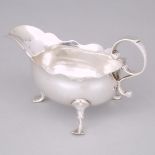 George II Silver Small Sauce Boat, John Muns, London, 1754, length 4.7 in — 12 cm