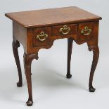 Small George II Walnut Dressing Table, early 18th century, 27.75 x 27.75 x 18 in — 70.5 x 70.5 x 45.