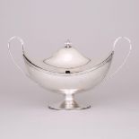 Canadian Silver Oval Covered Soup Tureen, Henry Birks & Sons, Montreal, Que., 1900, length 14 in — 3