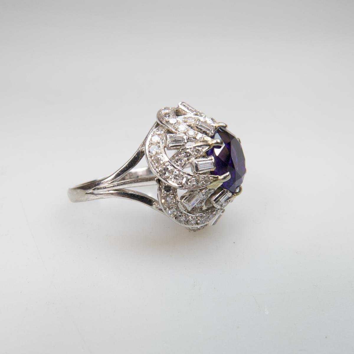 18k White Gold Ring, set with a full cut amethyst (9.5mm dia.), 72 small single cut and 12 small bag - Image 2 of 2