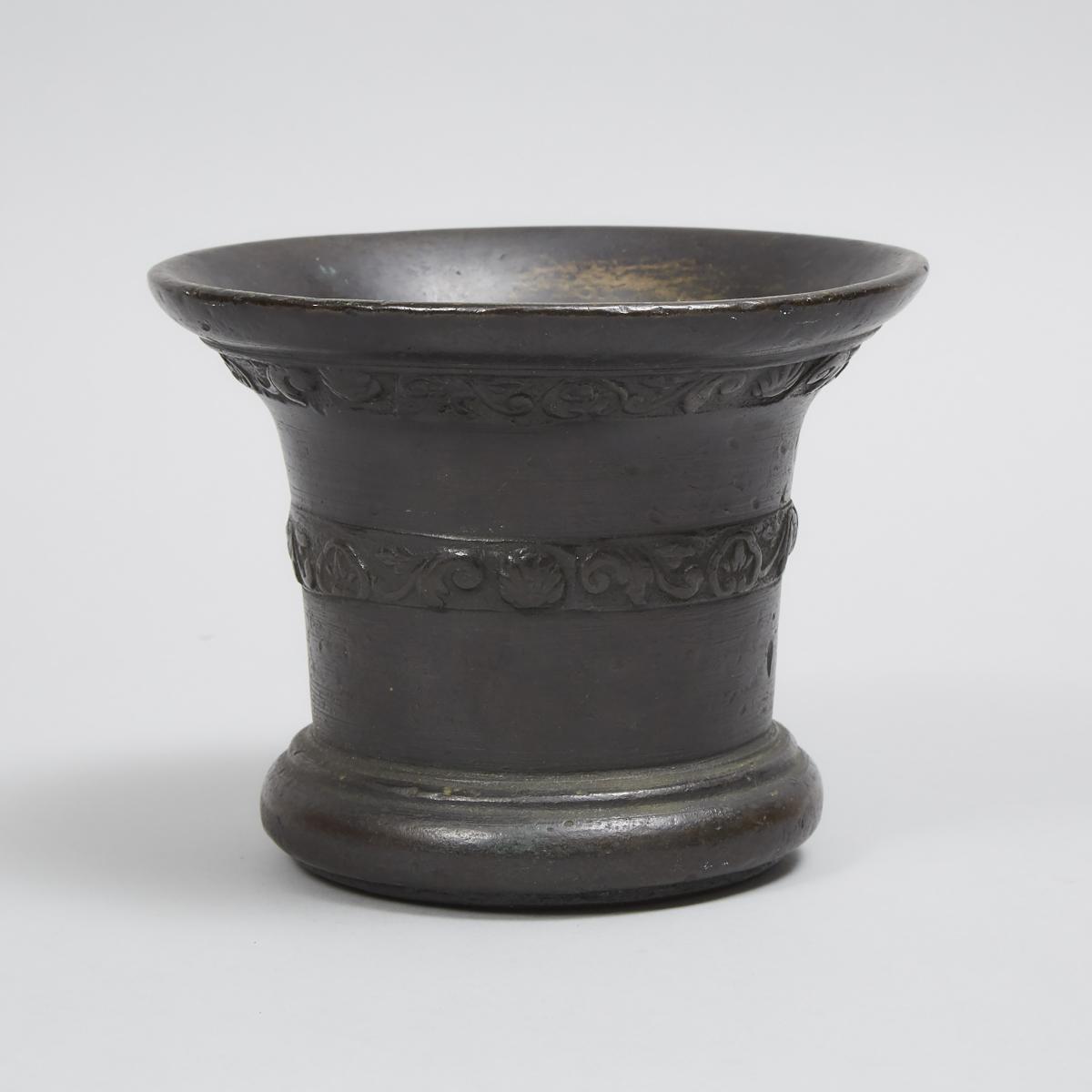 English Bronze Whitechapel Foundry Mortar, London, c.1650, height 5.6 in — 14.3 cm