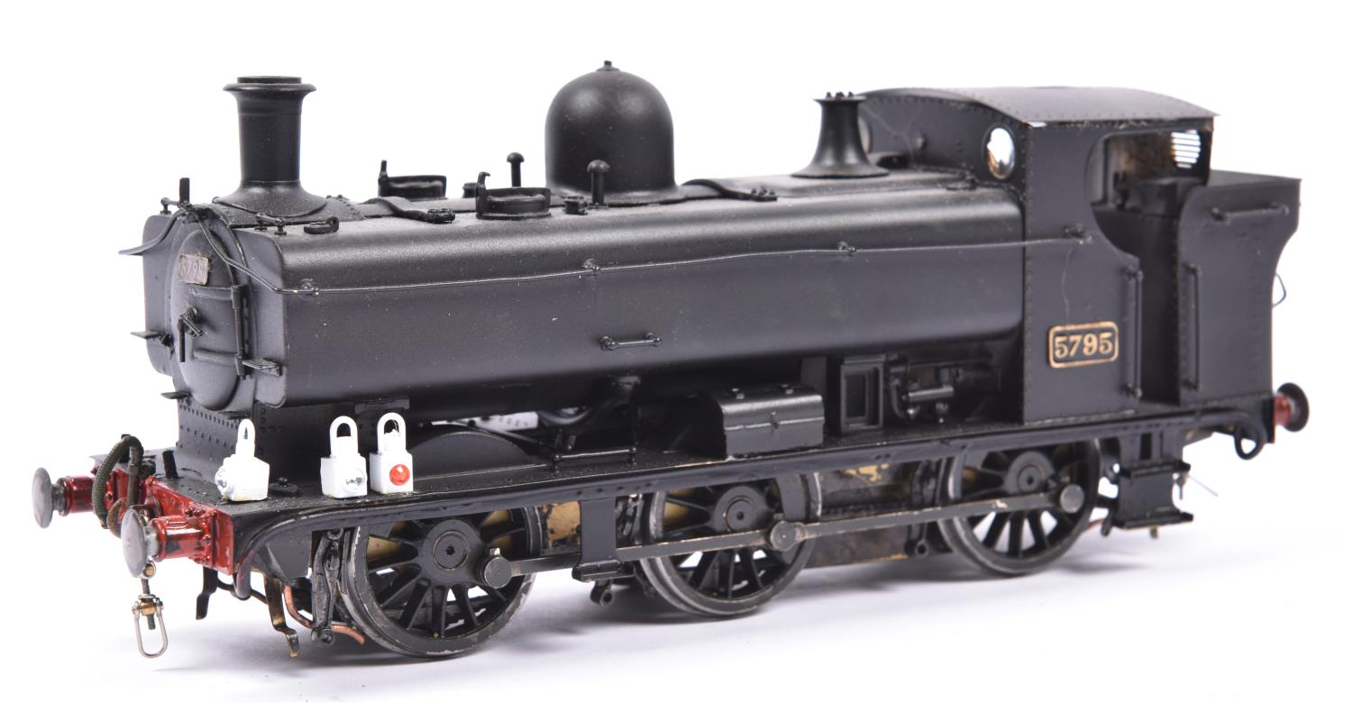 An O Gauge, 32mm, kit built BR (WR) Class 57xx 0-6-0PT locomotive for 2-rail running. A well