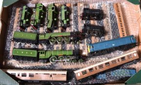 24x items of OO gauge railway by various makes. LNER and BR rolling stock including 10x locomotives;