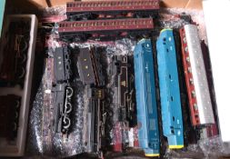 23x items of OO gauge railway by various makes. LMS and BR rolling stock including 10x