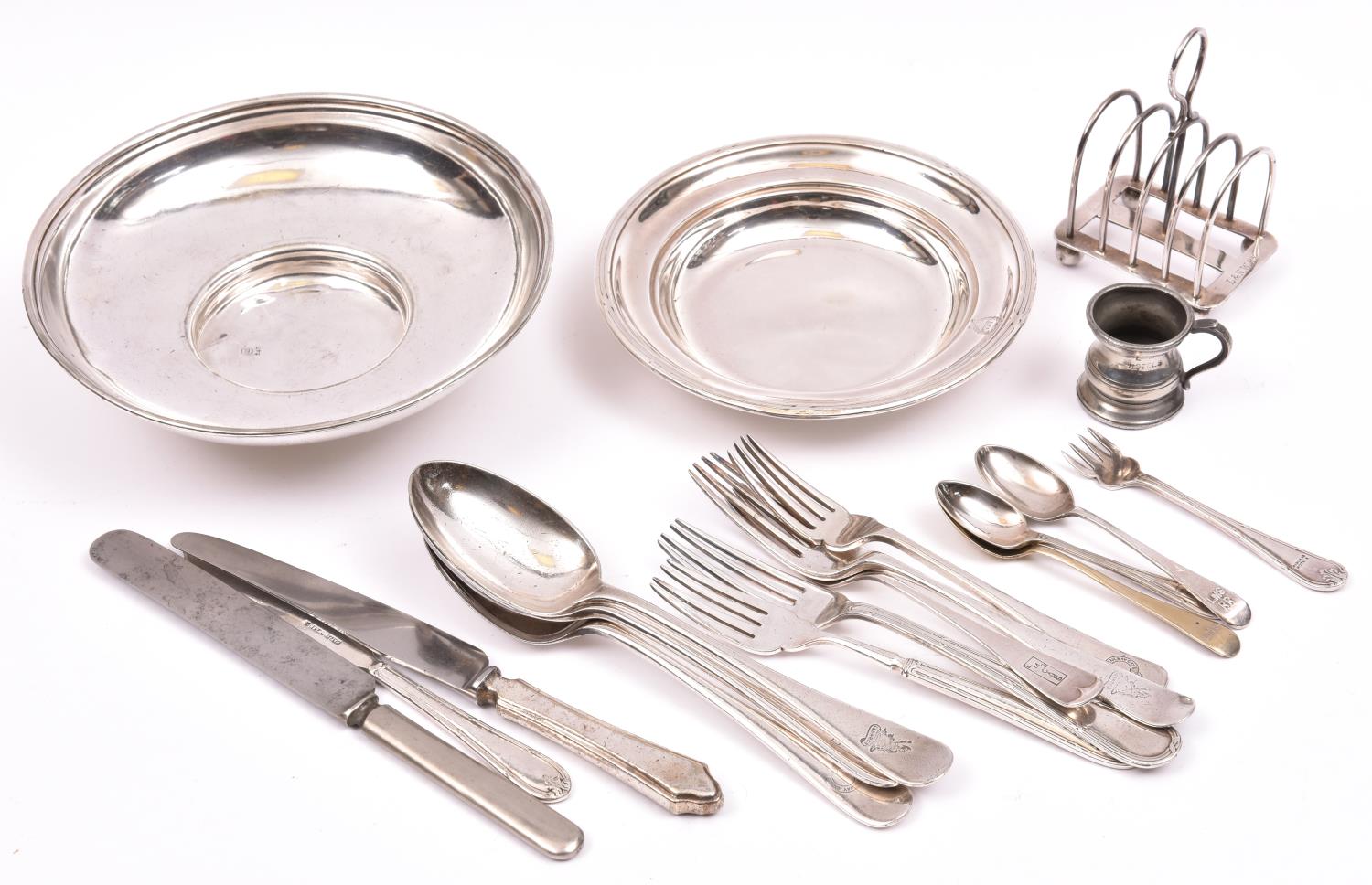 30x items of LMS railway related silver plated cutlery etc. Including; a L&NWR Mappin & Webb toast