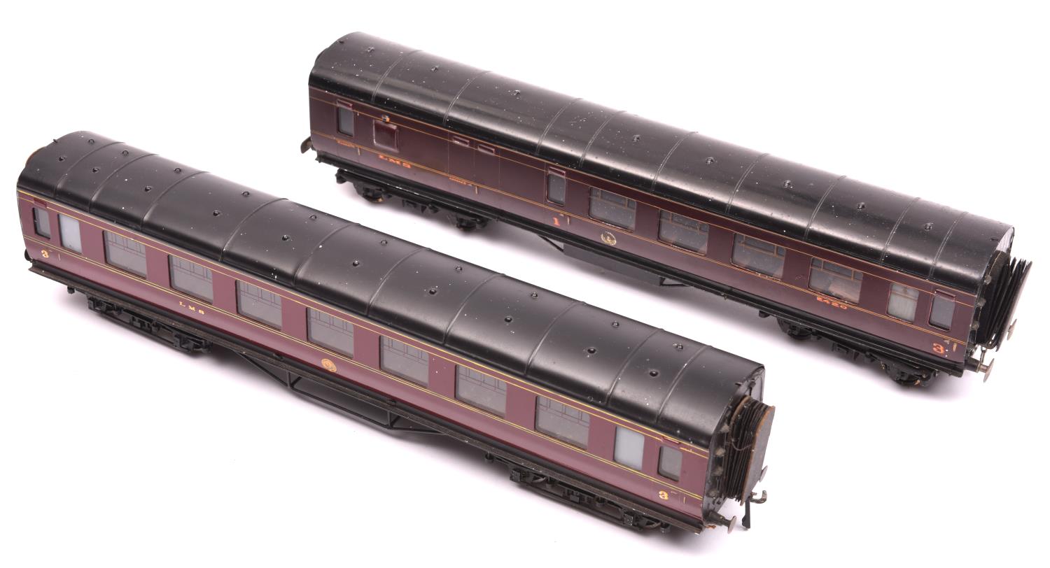 2x O gauge LMS bogie coaches. With tinplate Bassett-Lowke style bodies, however with modified