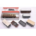7x O Gauge finescale GWR rolling stock items. Including a Slater's Coach Kits GWR 4-wheel Brake