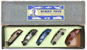 A rare Dinky Toys American issue Gift Set No.2 Private Automobiles. Comprising 5 39 series cars-