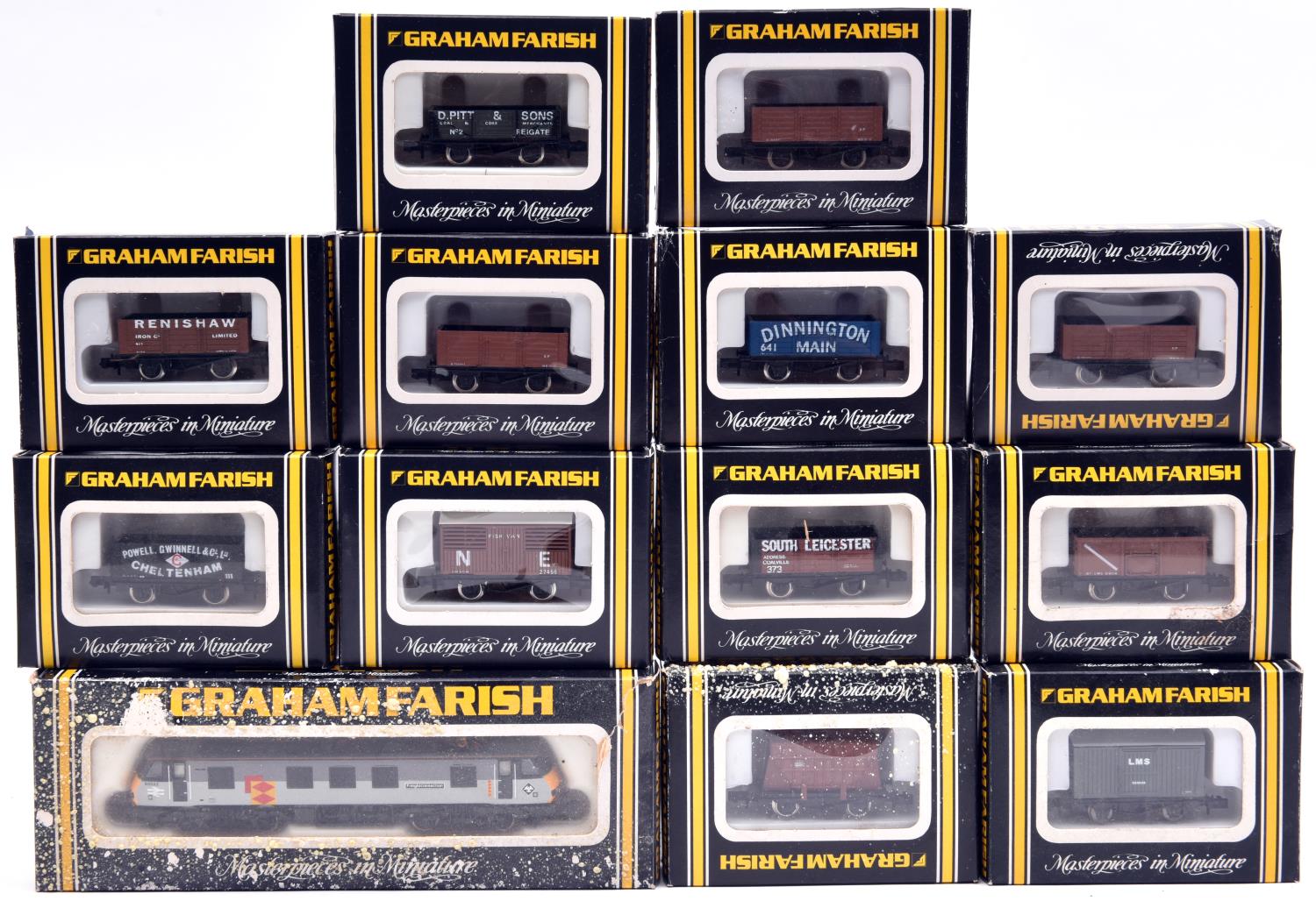 A quantity of Graham Farish N gauge railway. A BR Class 90 Bo-Bo electric RN 90 022 'Freight