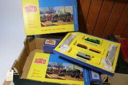 2 Hornby Dublo 2-rail train sets. No.2006 0-6-0 Tank Goods Set. Comprising S.R. 0-6-0 tank