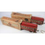 2x Lionel Electric Trains O gauge tinplate bogie coaches. A Pullman Car No.605 and an Observation