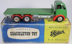 A Shackleton Foden FG. An example in green with red wheel arches. Boxed, some wear/damage. Vehicle