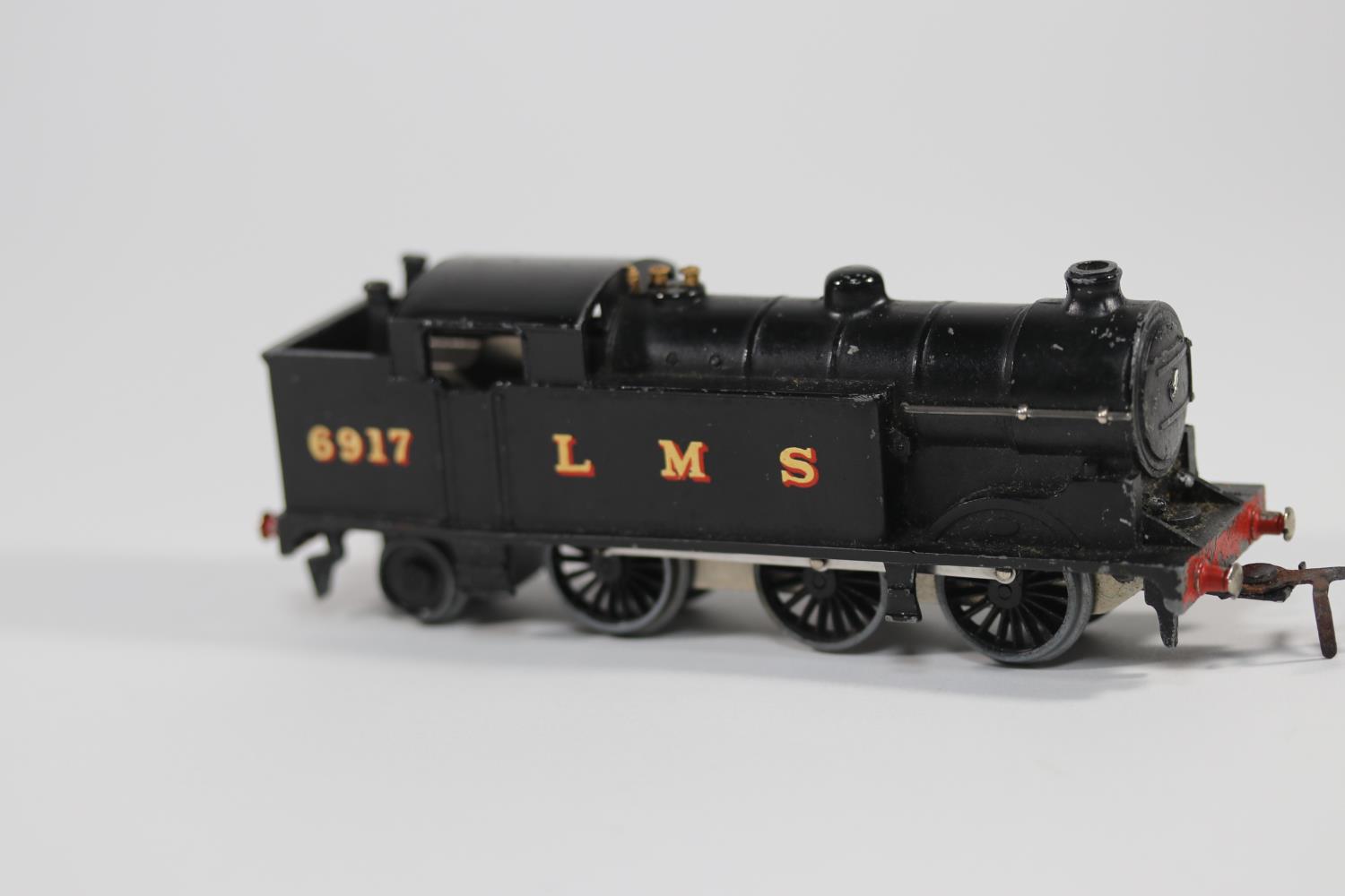 A rare Hornby Dublo pre-war clockwork LMS Class N2 0-6-2T locomotive (DL7) 6917. In black livery - Image 2 of 2