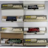 4x Wrenn Railways OO gauge locomotives. An LNER Class N2 0-6-2T locomotive, 9522, in light green