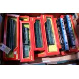 14x Hornby Railways and Tri-ang Hornby items. Including; a BR Class 31 A1A-A1A diesel locomotive,