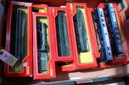 14x Hornby Railways and Tri-ang Hornby items. Including; a BR Class 31 A1A-A1A diesel locomotive,