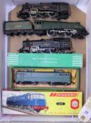 4x Hornby Dublo 2-rail BR locomotives. A boxed SNCF Bo-Bo electric pantograph locomotive, BB16009,