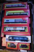 30x Tri-ang Hornby, Tri-ang Railways and Hornby Railways items. Including; an unboxed BR Class 37