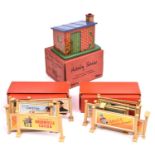 3x Hornby Series/Hornby trains O Gauge Railway Accessories. PLatelayer's Hut. 2x Half-dozen