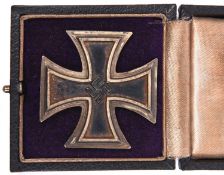 A 1939 Iron Cross 1st class, the back stamped “L/11” (Deumer, Ludsenscheid), generally GC (some rust