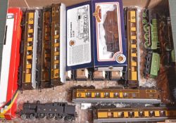 15x OO gauge railway items by Hornby, Bachmann, etc. Including 5x locomotives; a BR Class 2 2-6-2T