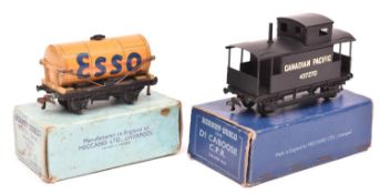 2 scarce Hornby Dublo freight wagons. A Canadian export example- D1 Caboose C.P.R. RN 437270 in