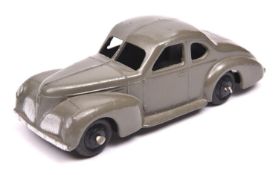 Dinky Toys 39 Series Studebaker State Commander (39f). An example in dark grey with black ridged