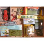 16x Dinky Toys military vehicles. A late boxed 25 Pounder Field Gun Set (697). 7.2 Howitzer.