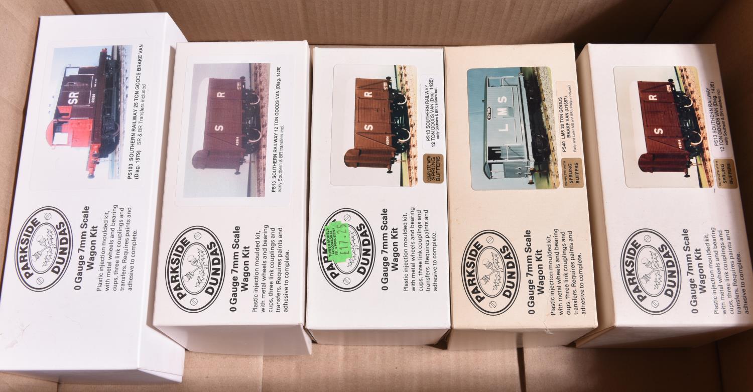 5x O gauge railway 7mm Parkside Dundas finescale wagon kits. 3x unconstructed SR models with